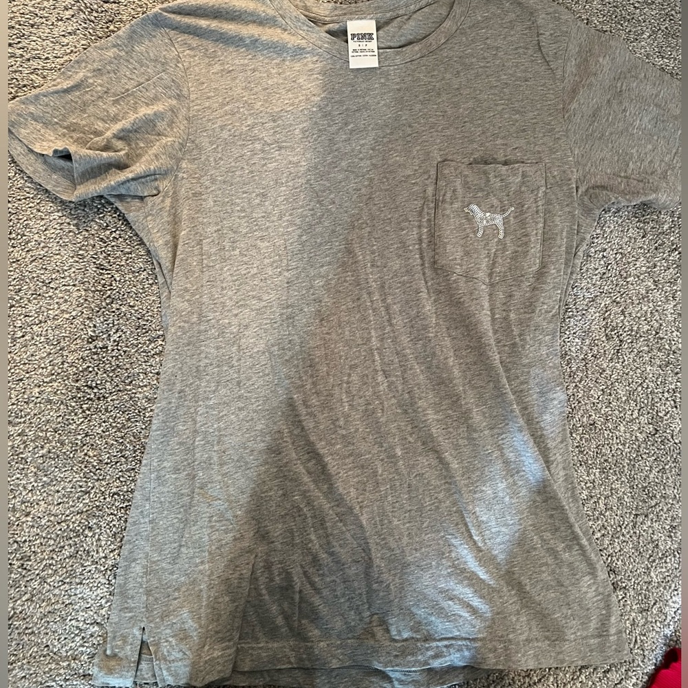 Victoria’s Secret PINK gray v-neck tank top tee size small